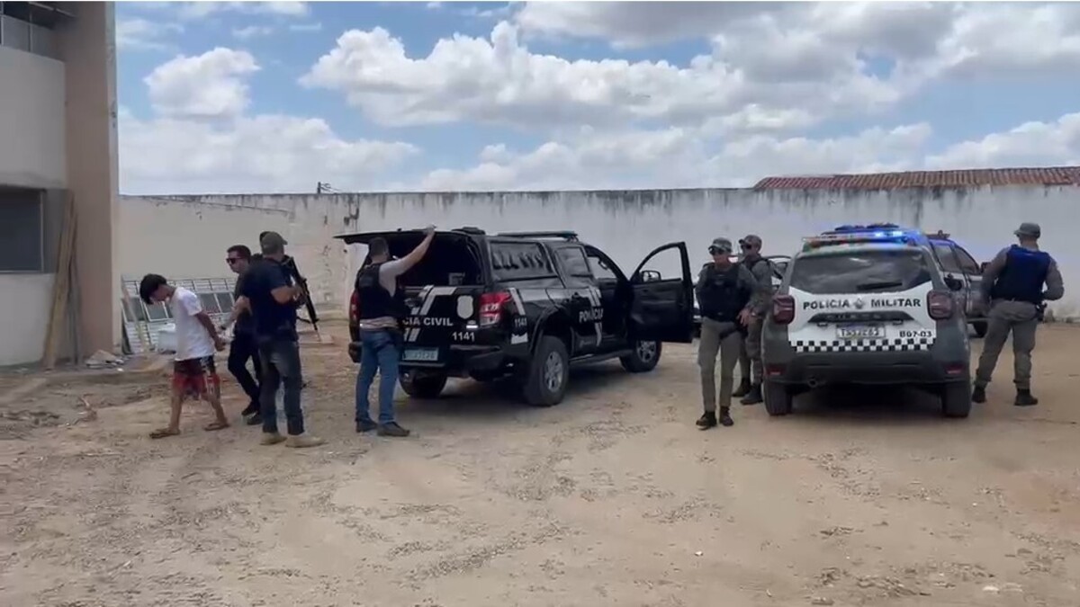 1 de 1Mulher e filho são resgatados de cárcere privado em Pau dos Ferros — Foto: Divulgação / PCRN