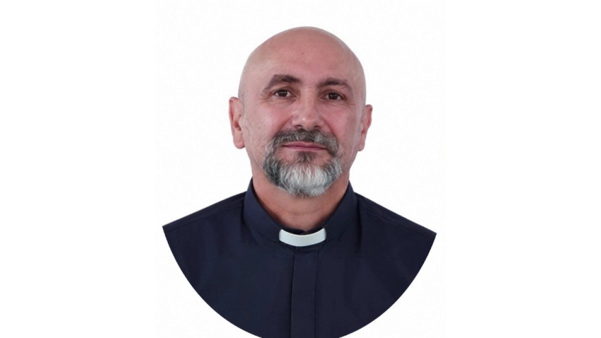 Padre Patricio Alfredo Sánchez Molinari, pároco da Igreja Nossa Senhora do Perpétuo Socorro, em Guayaquil