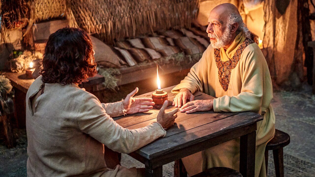 Foto de divulgação da série The Chosen: cena de Jesus e Nicodemos